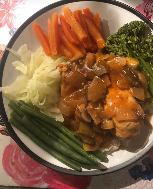 Add wine to chicken chasseur 