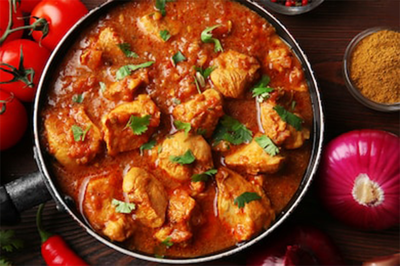 preparation of andhra chicken curry