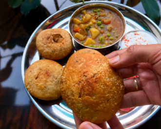 Pyaaz Kachori