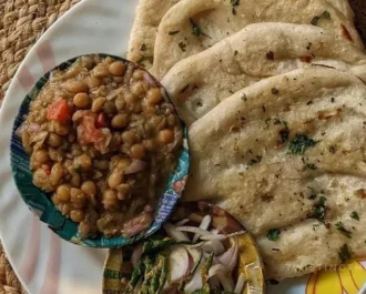 Matar Kulcha Food